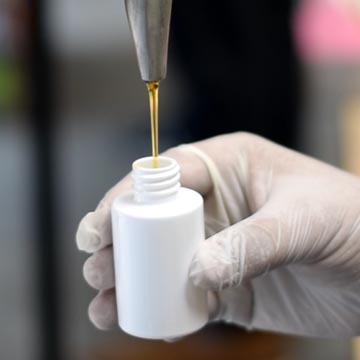 face-oil-making