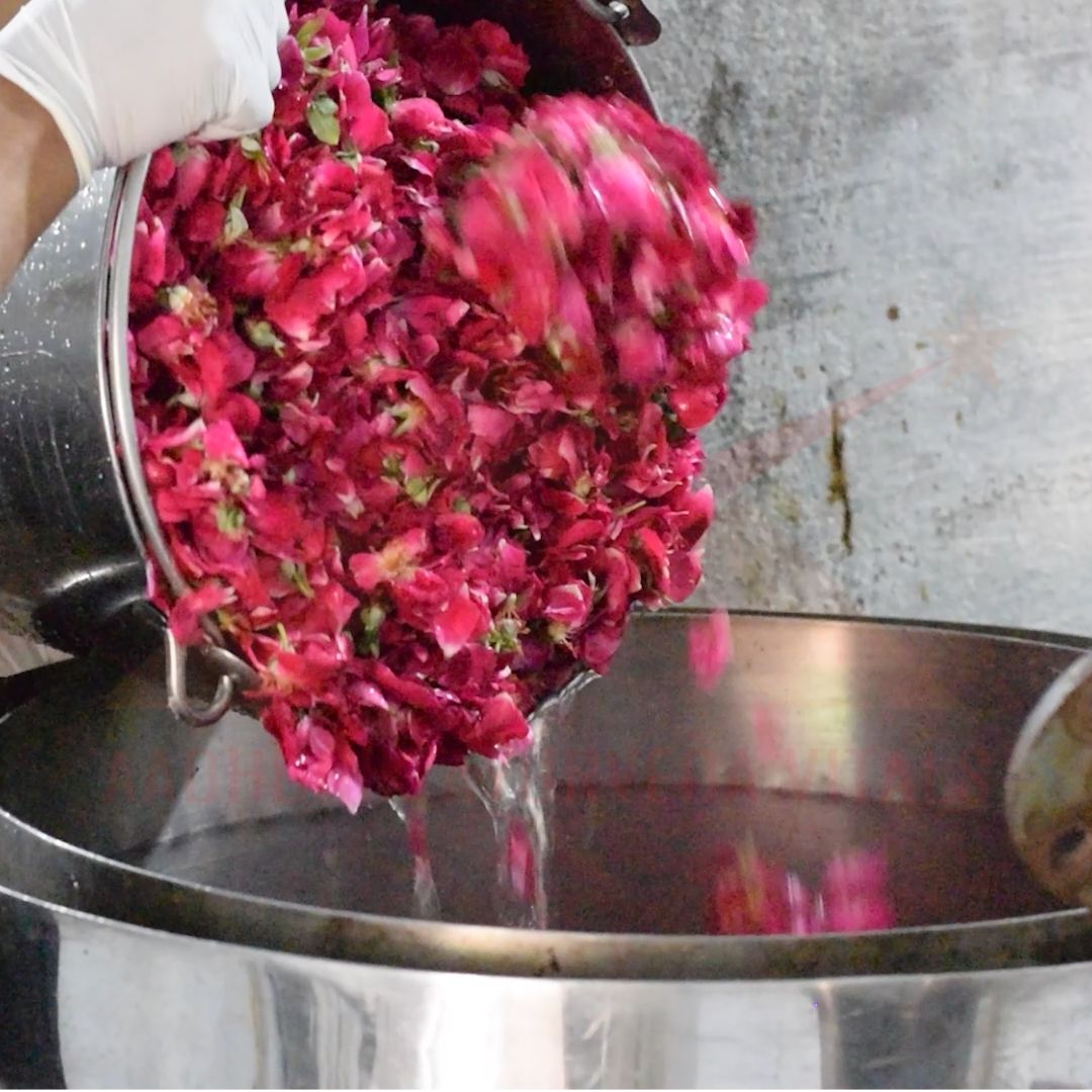 best-certified-organic-private-label-rose-water-manufacturer-in-india.jpg