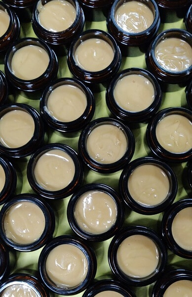 Top-manufacturer-of-Face-Cream