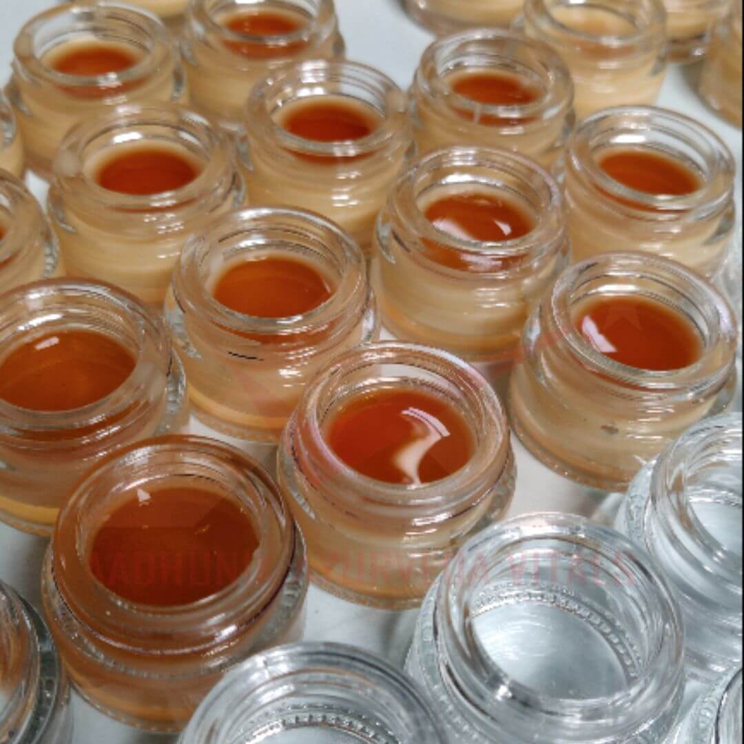 under-eye-balm-manufacturer.jpg